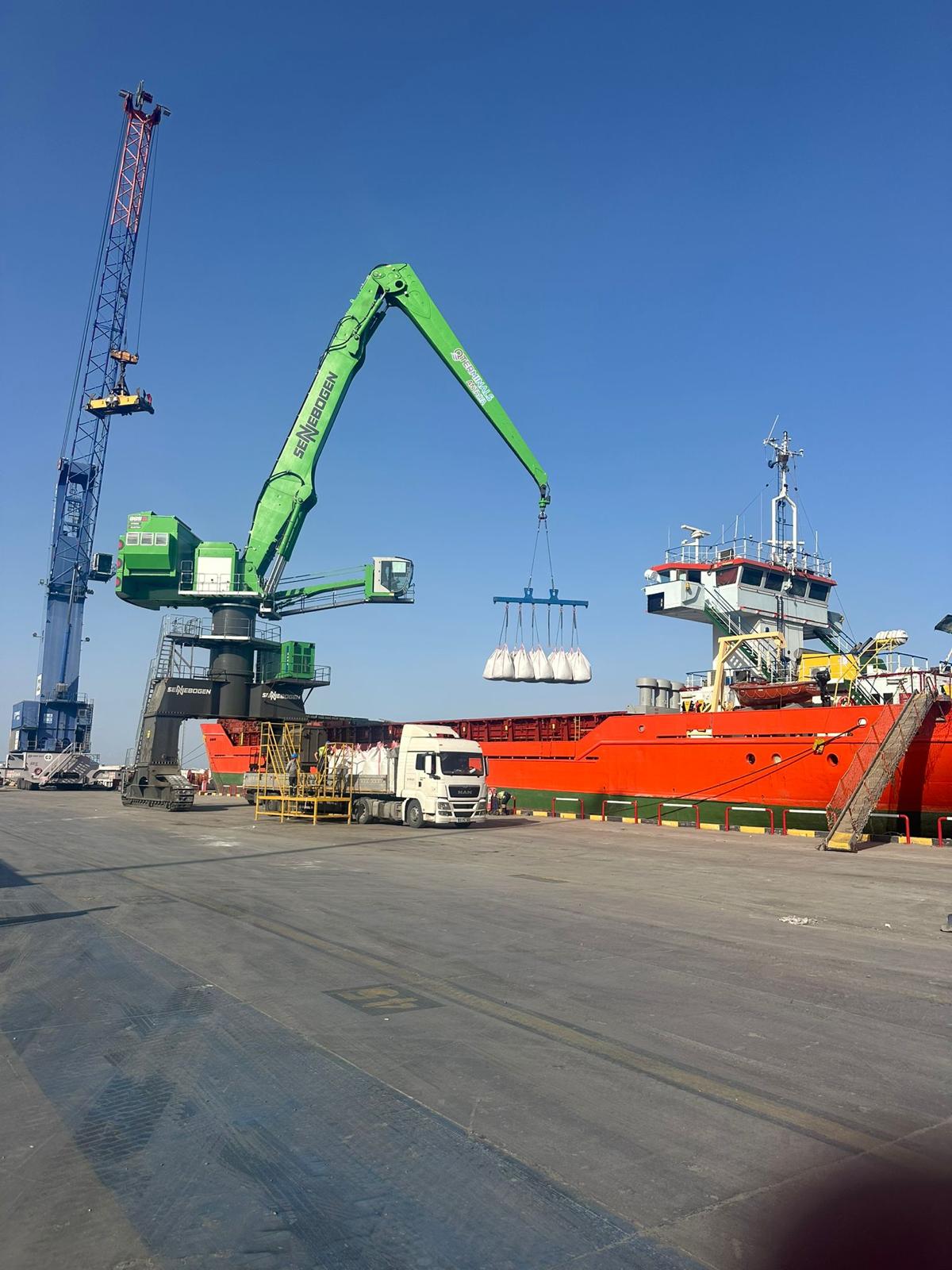 Vessel Loading and Discharging Operations